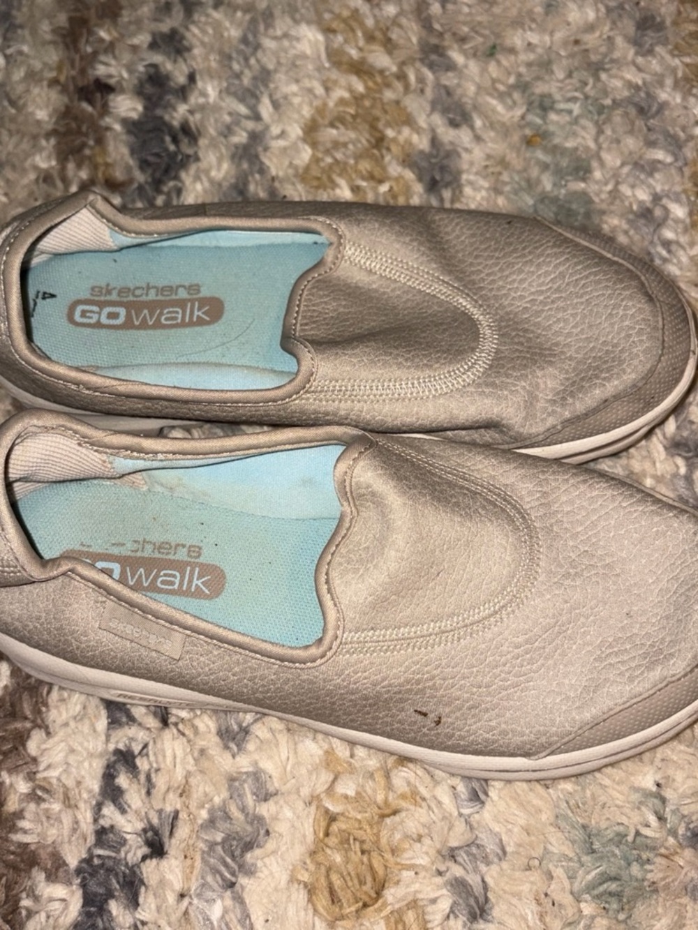 Skechers GOwalk woman’s  Slip-On Sneakers in Light Gray with Blue Insole